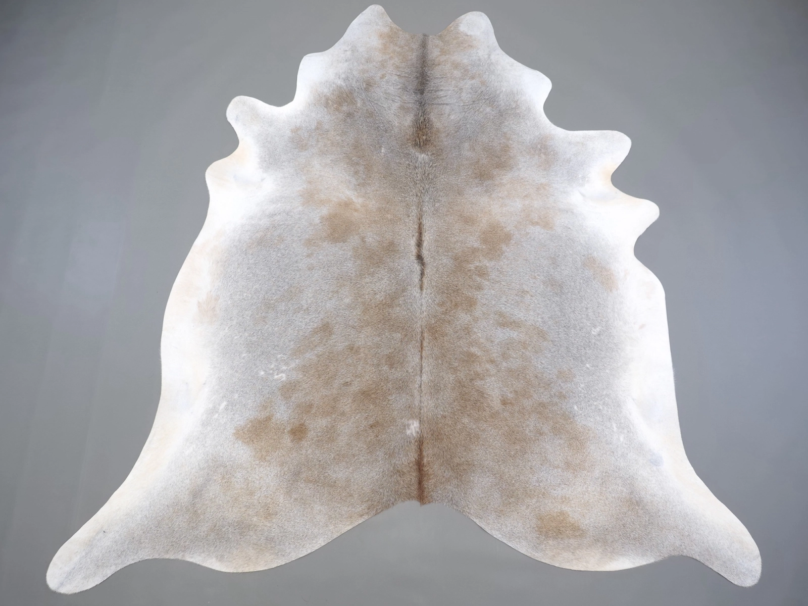 Коровья шкура маленького размера серая 31419 — Cowhide