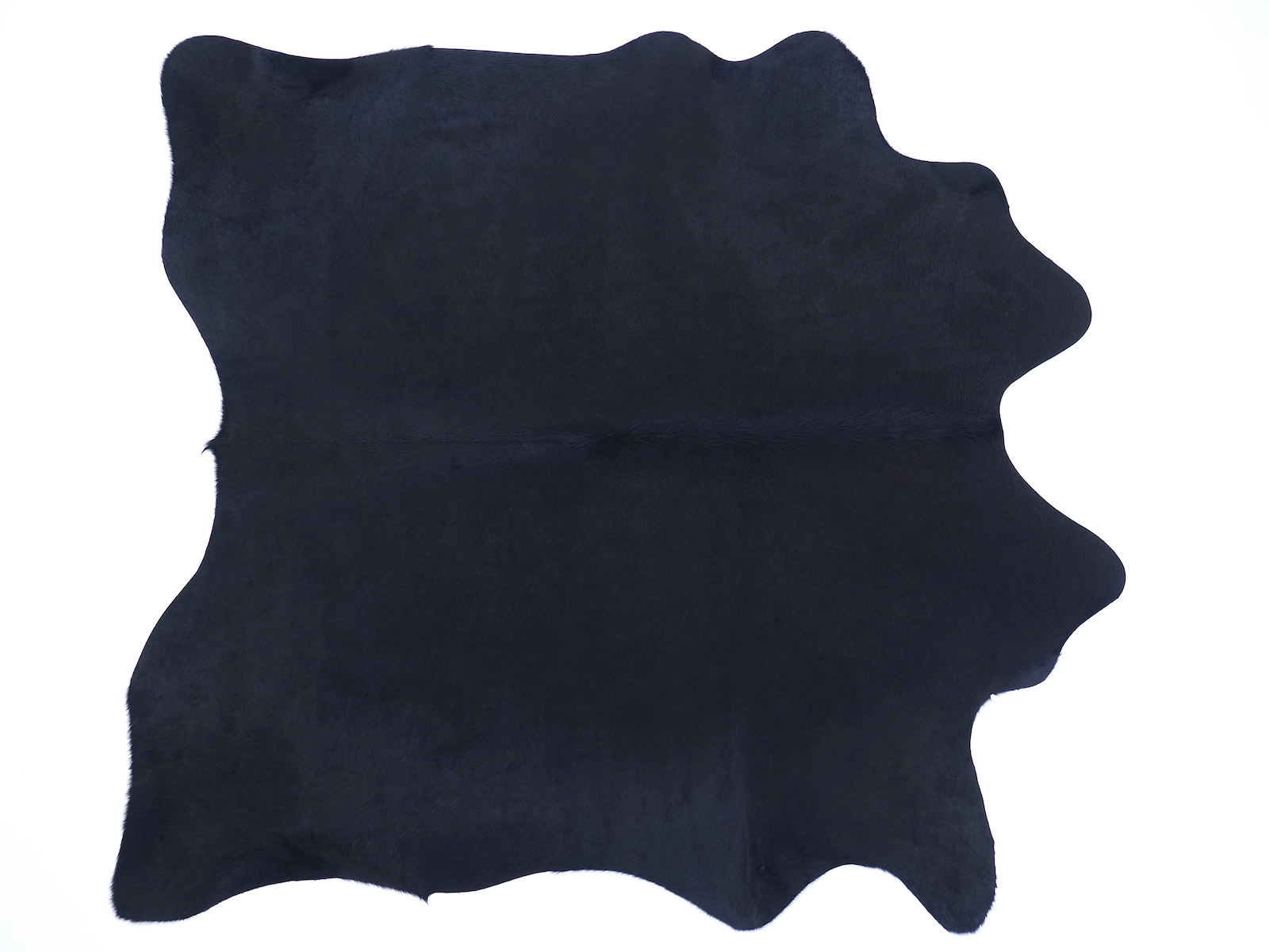 Ковер шкура коровы окрашена в насыщенно черный 29054 — купить по выгодной цене в интернет-магазине Cowhide