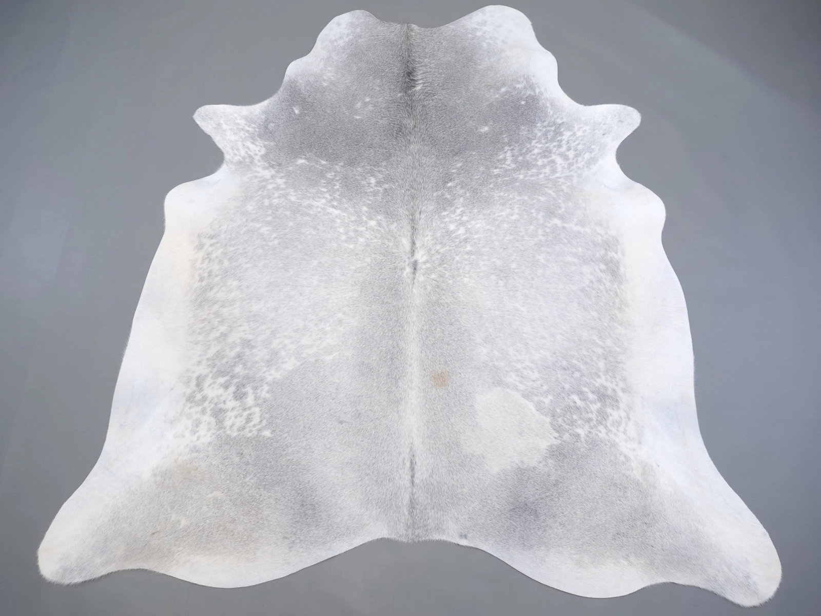 Коровья шкура маленького размера серая 31407 — Cowhide