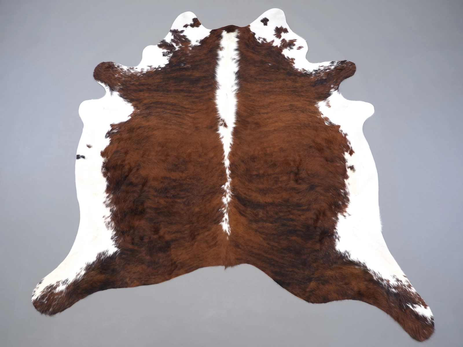 Шкура коровы натуральная тигровая купить на пол 31325