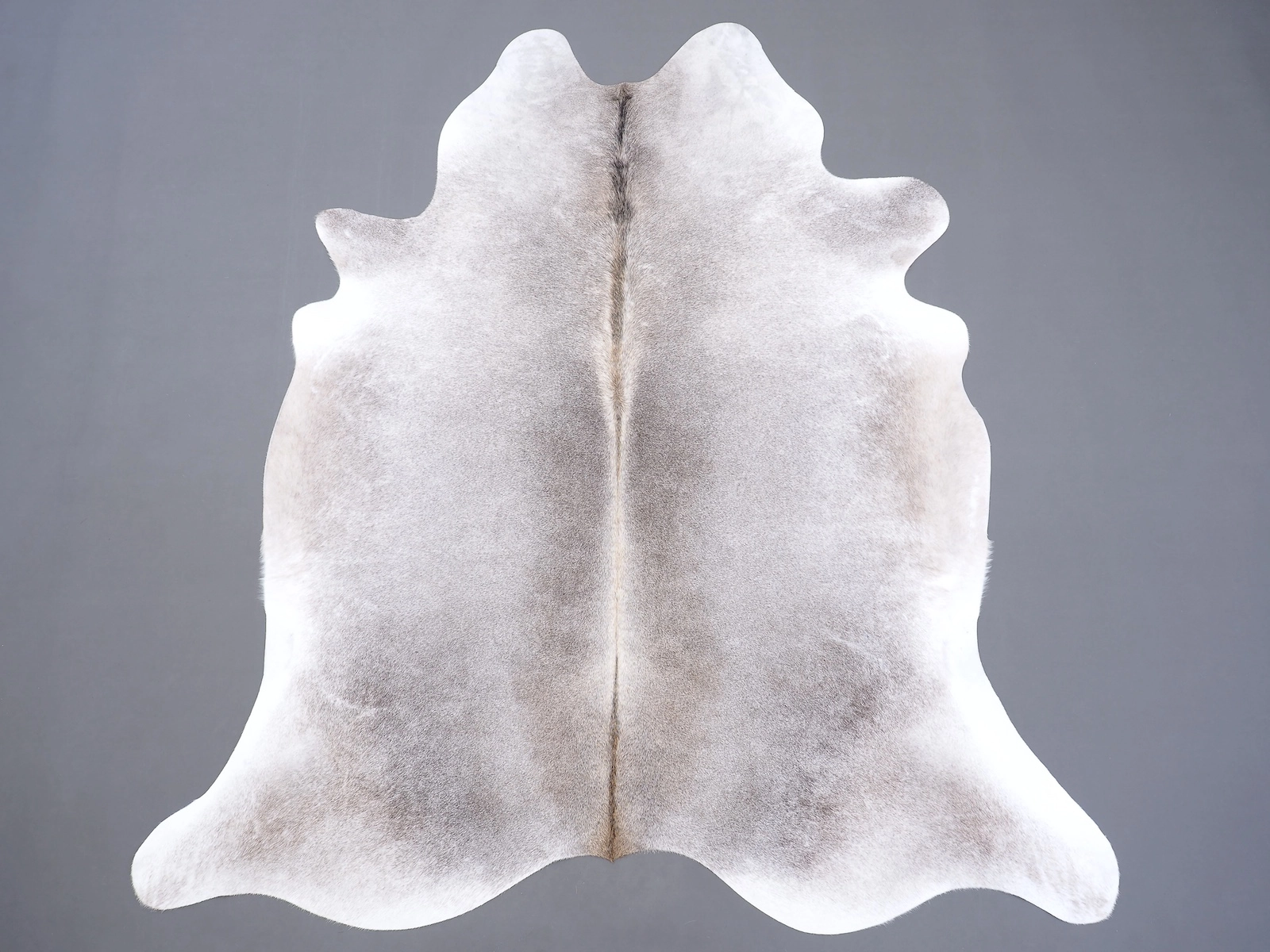 Коровья шкура маленького размера серая 31246 — Cowhide