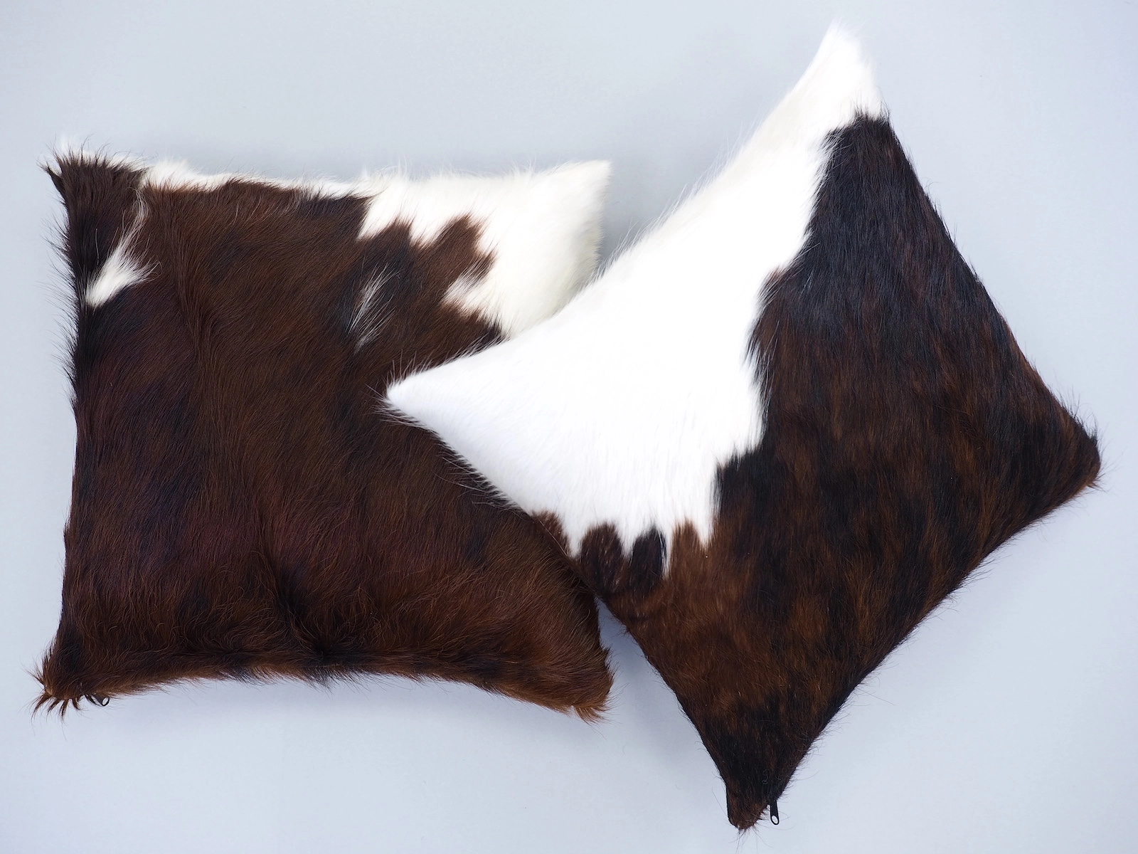 Подушки декоративные из шкуры коровы 28230 — купить