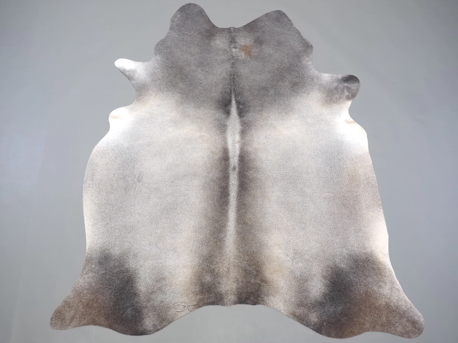Коровья шкура маленького размера серая 31364 — Cowhide