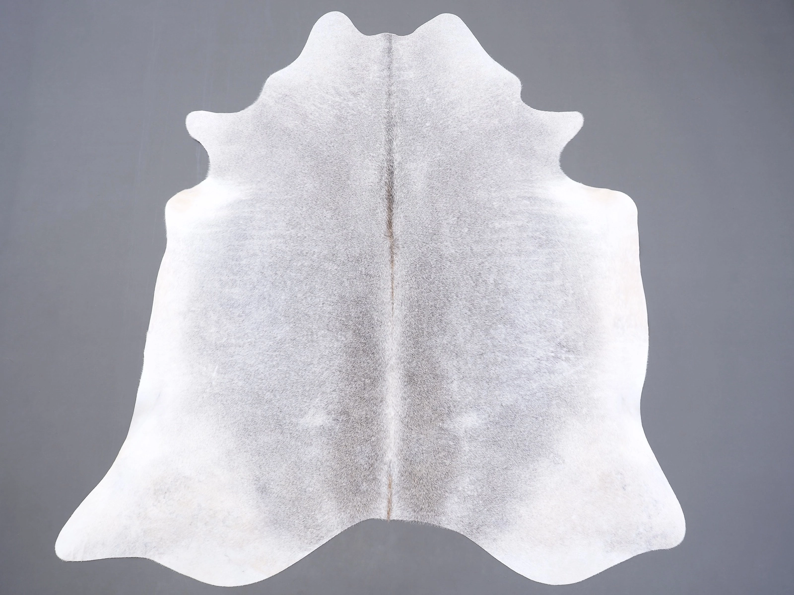 Коровья шкура маленького размера серая 31237 — Cowhide