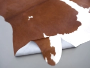 Натуральная шкура коровы коричнево-белая арт.: 31382 - T69d0cd32e2bbd567852441