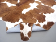 Натуральная шкура коровы коричнево-белая арт.: 31380 - T69cfb23fd0f86393179824