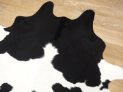 Шкура коровы натуральная черно-белая арт.: 26373 - T652fdb7904f7a626313333