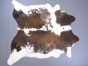 Ковер-коровья шкура натуральная черно-белая красноватая арт.: 29509 - T652fb49ce4f7b330674314