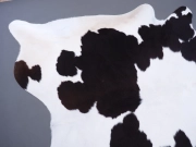 Шкура коровы натуральная черно-белая на пол арт.: 30401 - T65eafb772a050002427081