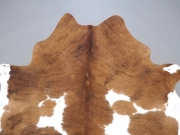 Натуральная шкура коровы коричнево-белая арт.: 31380 - T69cfb2407cd3c927697696