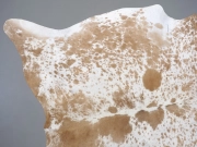 Натуральная шкура коровы коричнево-белая арт.: 31368 - T69aff6786143b025140346