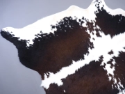 Коровья шкура натуральная черно-белая красноватая арт.: 29511 - T652fb5c532da5858767262