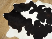 Натуральная шкура коровы черно-белая арт.: 26383 - T652fdd7eef272230312395