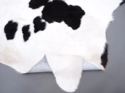 Шкура коровы натуральная на пол черно-белая арт.: 30308 - T652fbc5a78b04526433005